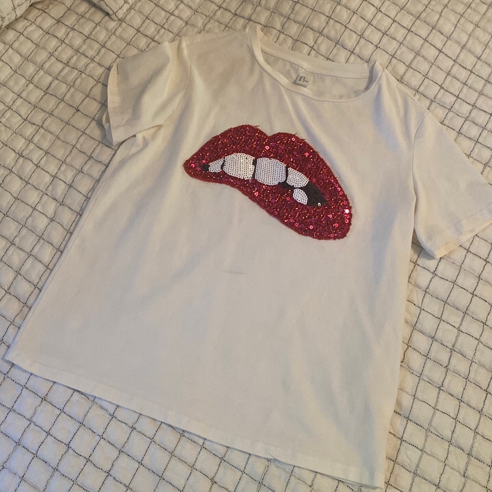 Big Lip T - Shirt